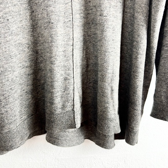 CABI | 🐨 Dark Heathered Gray Thin Knit Oversized Loose Sweater - Picture 8 of 14